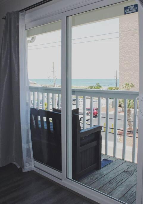 Kraken'S Den * Oceanview * Steps To Ocean * Pool Apartment Carolina Beach Ngoại thất bức ảnh