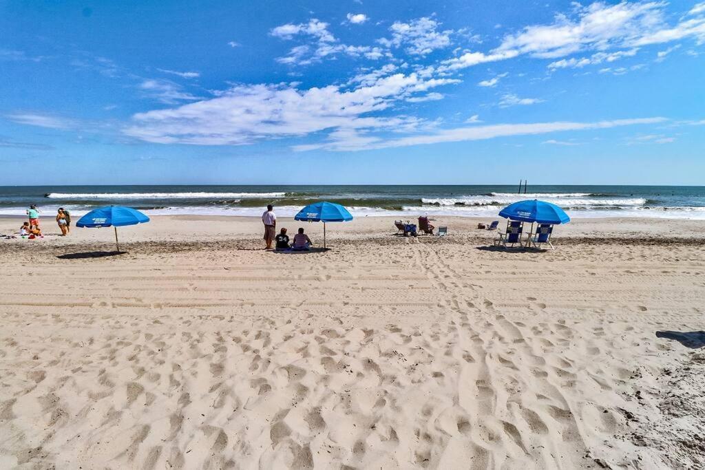 Kraken'S Den * Oceanview * Steps To Ocean * Pool Apartment Carolina Beach Ngoại thất bức ảnh